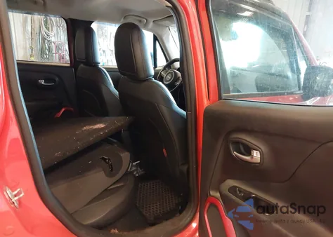 2017 Jeep Renegade Trailhawk 4X4 from USA, damaged, VIN ZACCJBCBXHPF60293